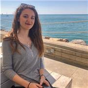 Doy clases particulares a nivel de secundaria de las distintas materias y tengo el nivel Advanced para ofrecer clases de un nivel de inglés más alto